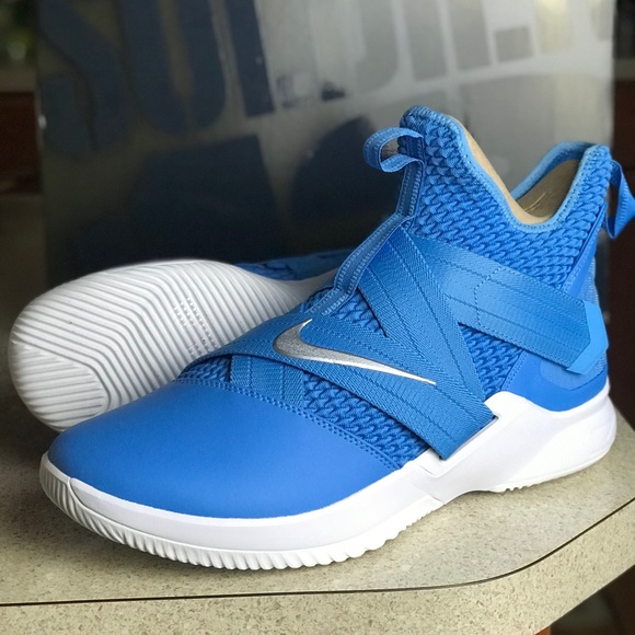 LeBron Soldier XII TB PROMO Rare Tarheel Color - Picture 1 of 3